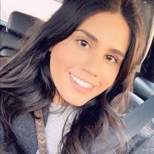 Meet your Posher, Sabrina